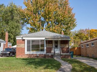 13670 Elgin St, Oak Park, MI 48237