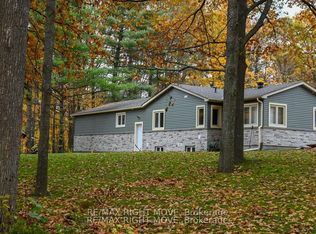 32 Mills Cir, Springwater, ON L9X0J7