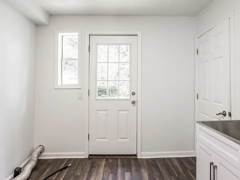 5108 Sunny Meade Ln — Photo 13