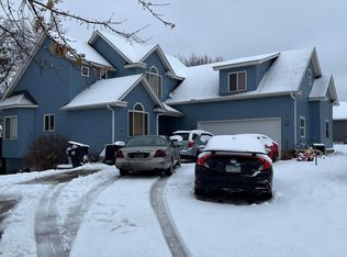 811 Rum River Dr SW, Isanti, MN 55040