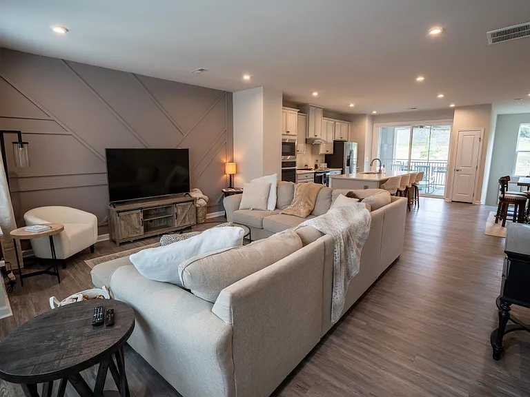 416 Lahinch Dr — Photo 14