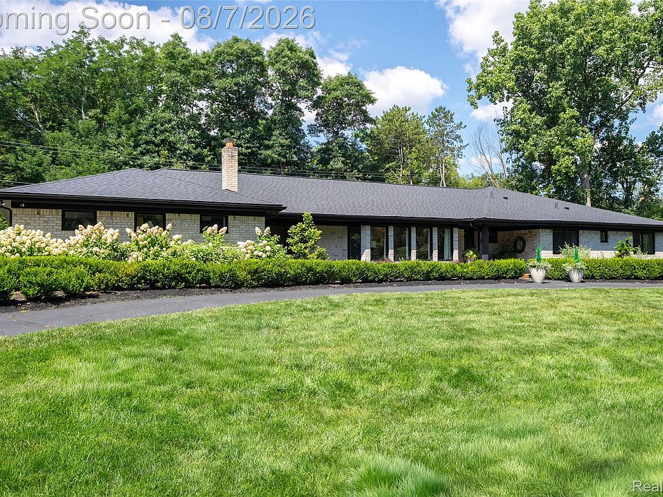 1st image of 30695 Bruce Ln