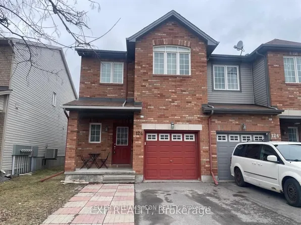 124 Lokoya St, Ottawa, ON K2S 0J4