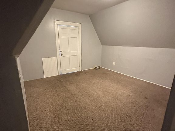 5th image of 1492-1494 Chapel St #3