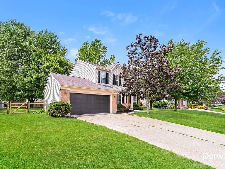 1194 Creekstone Dr — Photo 2