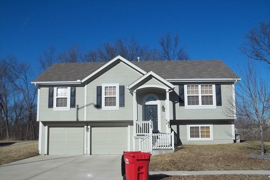 1st image of 932 S Kisner Dr