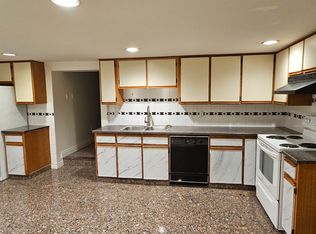 6845 Broadway, Burnaby, BC V5B2Y7