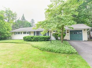 10 Wendover Rd, Rochester, NY 14610