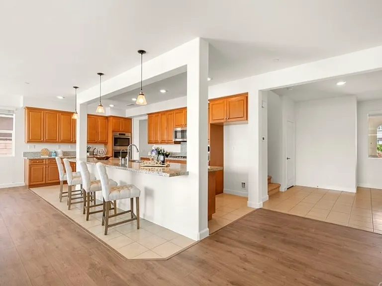 14925 Shoreham St #2-3 — Photo 8