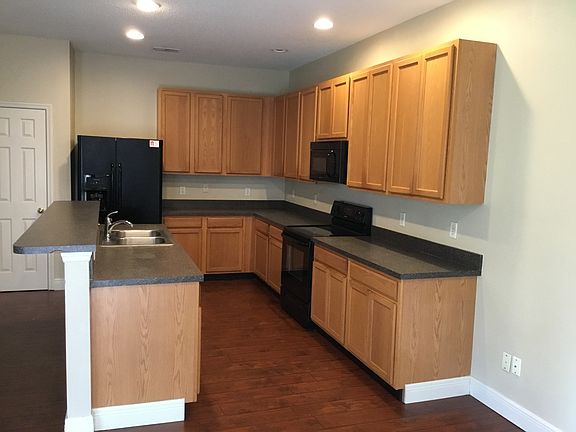 4th image of 7144 Country Run Pkwy