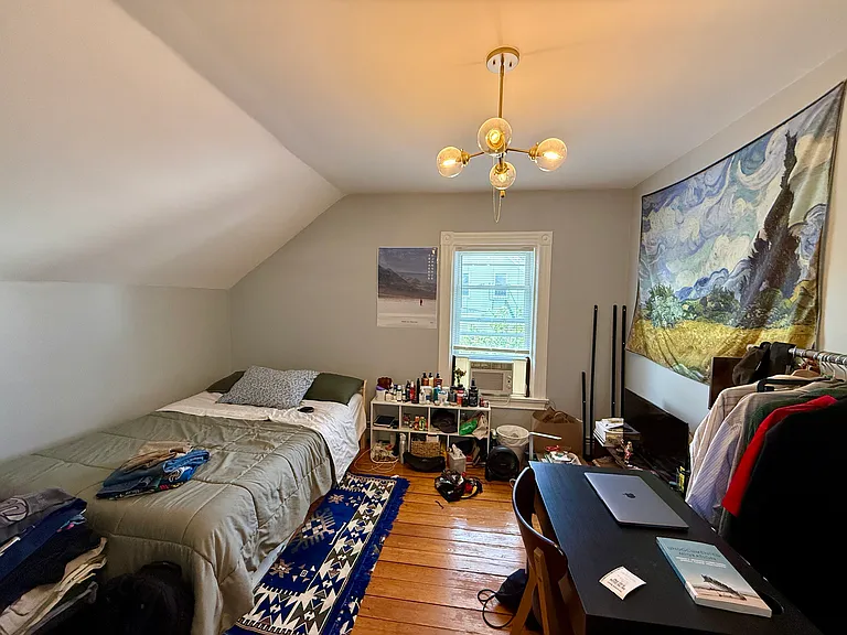 17 Amy St #3R — Photo 8