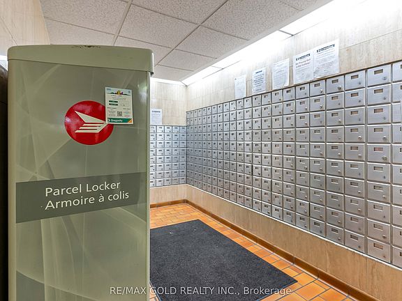 4th image of 340 Dixon Rd #513