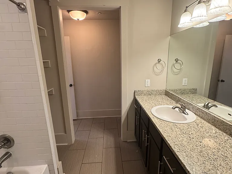 519 E Capitol Ave #1C — Photo 7