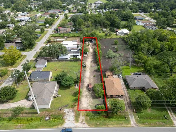 2615 East Freeway, Baytown, TX 77521