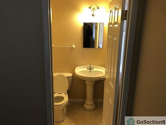 5th image of 3130 Sabrina Ln