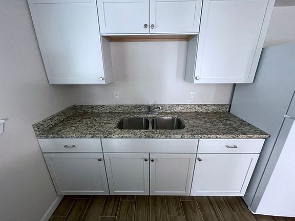 3rd image of 8740 Gateway North Blvd #112