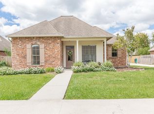 410 Hillbrooke Dr, Broussard, LA 70518