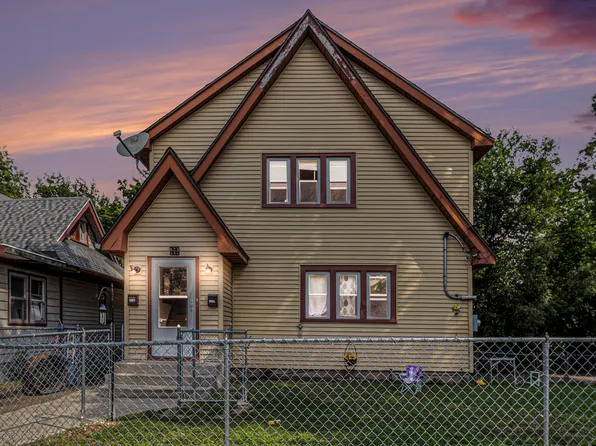 623 Dickinson St SE, Grand Rapids, MI 49507