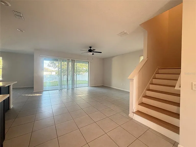 423 Kestrel Dr — Photo 4