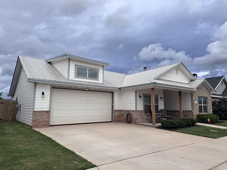 1510 Fletchers Path — Photo 2