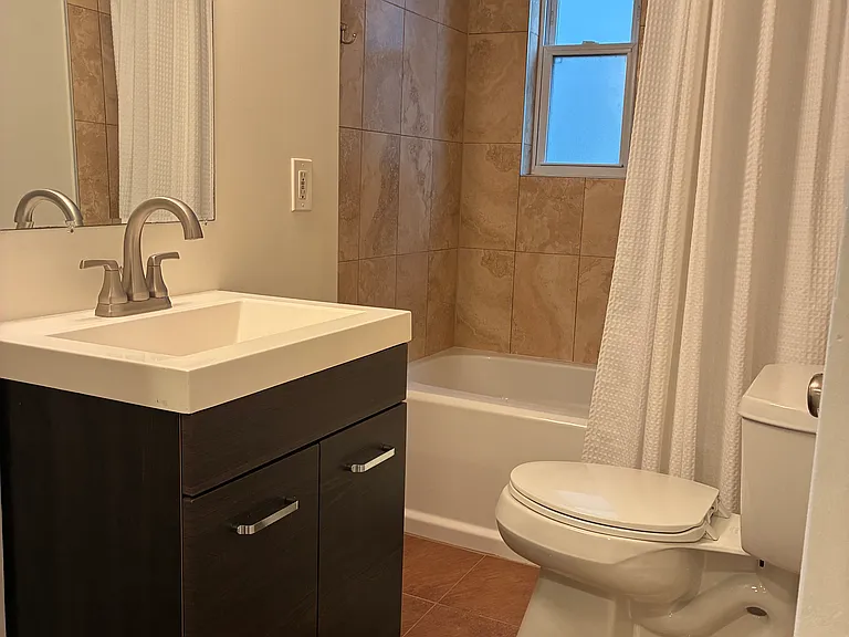 5311 Sangamore Rd — Photo 17