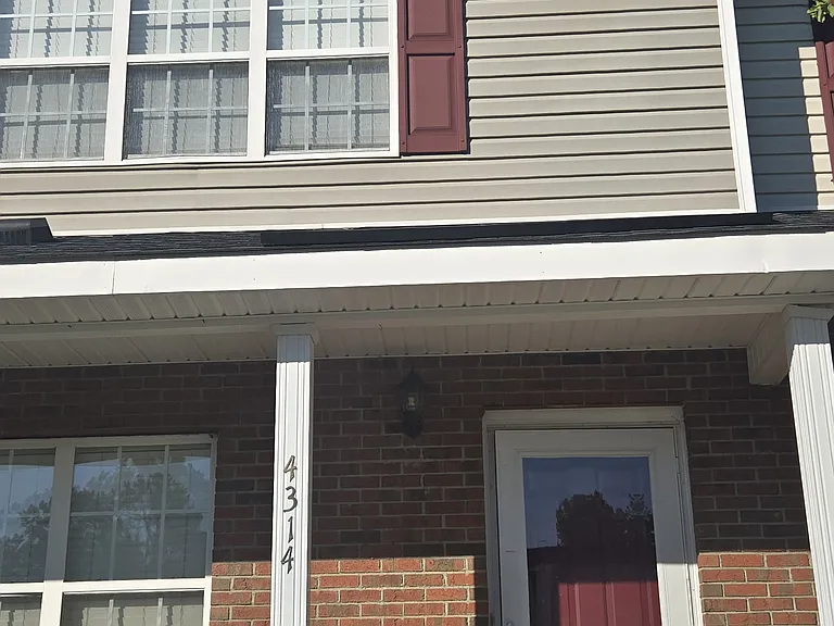 4314 Carlys Way — Photo 1