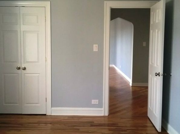 5735 N Kimball Ave APT 3D