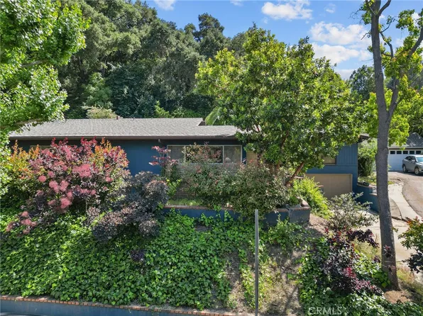 3873 Royal Woods Dr, Sherman Oaks, CA 91403