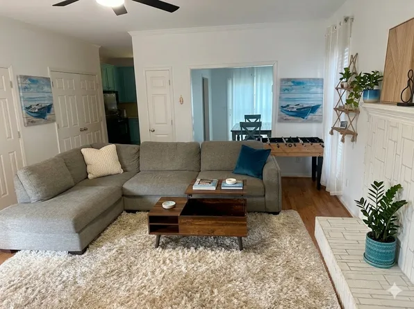 4201 N Shallowford Rd #4203, Atlanta, GA 30341