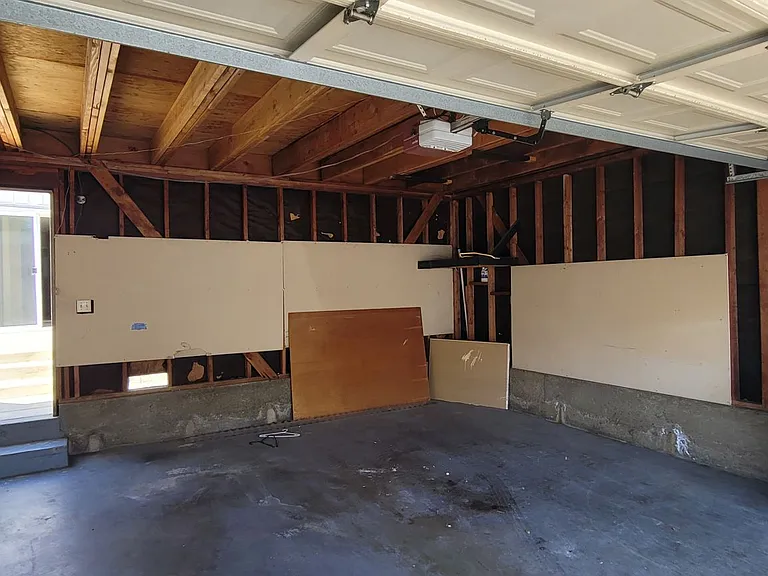 1017 Quiet Creek Ln — Photo 33