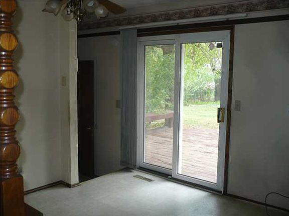 3rd image of 3328 S Sheridan Ave #Hud-181215706