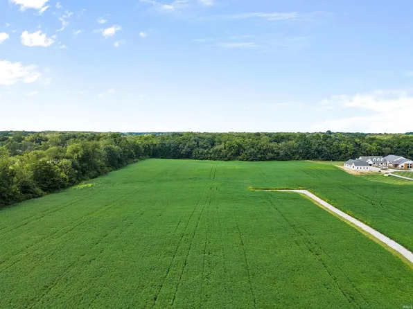 390 W Shoaff Rd, Huntertown, IN 46748