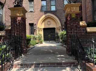 215 Hart Blvd APT 4C, Staten Island, NY 10301