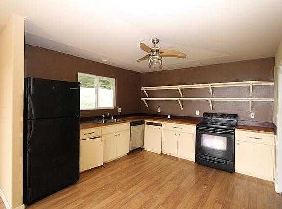upper right unit kitchen