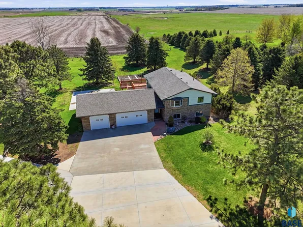 26574 466th Ave, Sioux Falls, SD 57106
