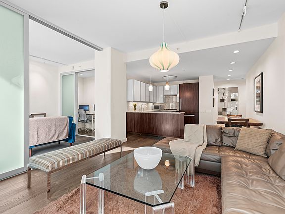 4th image of 130 W 19th St APT 5D