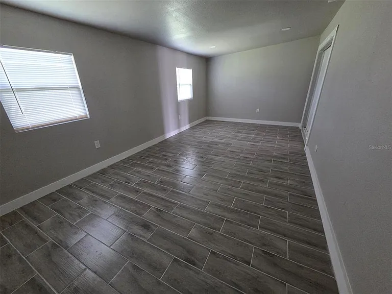 38300 Henry Dr — Photo 18