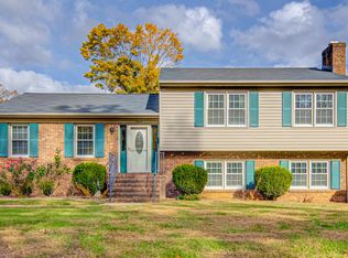 1604 Gracewood Dr, Greensboro, NC 27408