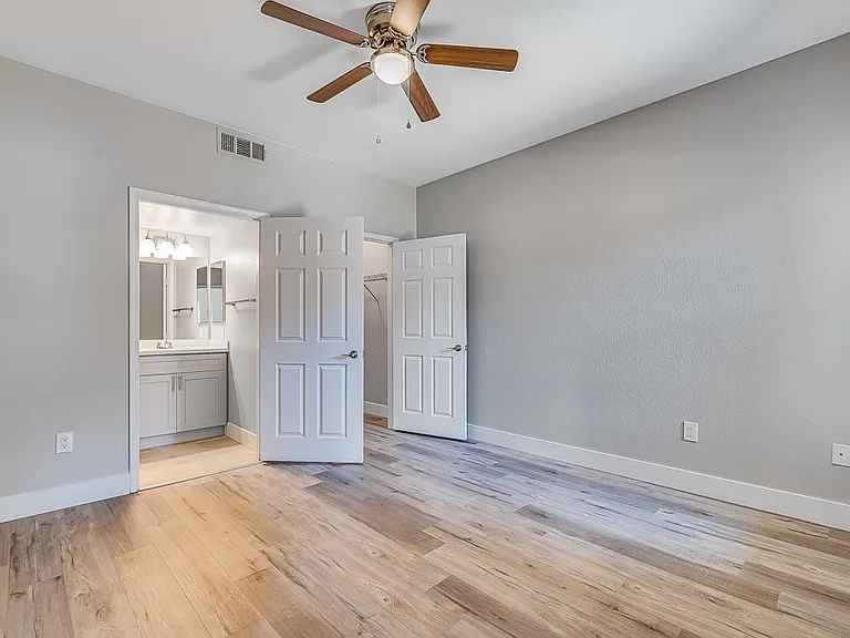Pinehurst Condominiums — Photo 12
