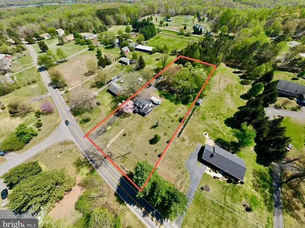 181 Sanford Dr, Fredericksburg, VA 22406