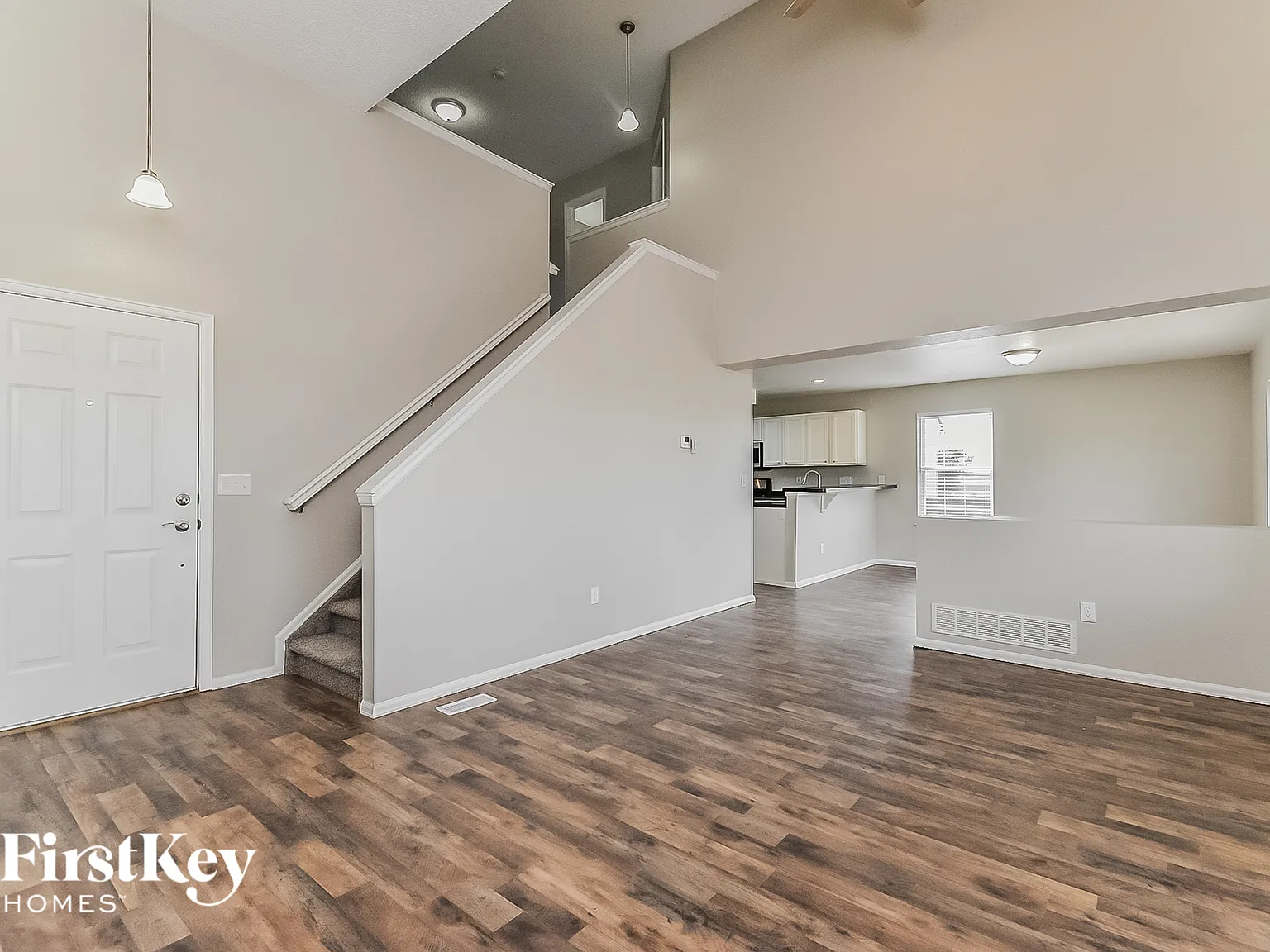 3 bed, 2.0 bath, 1998 sqft, $2,575 — Photo 3