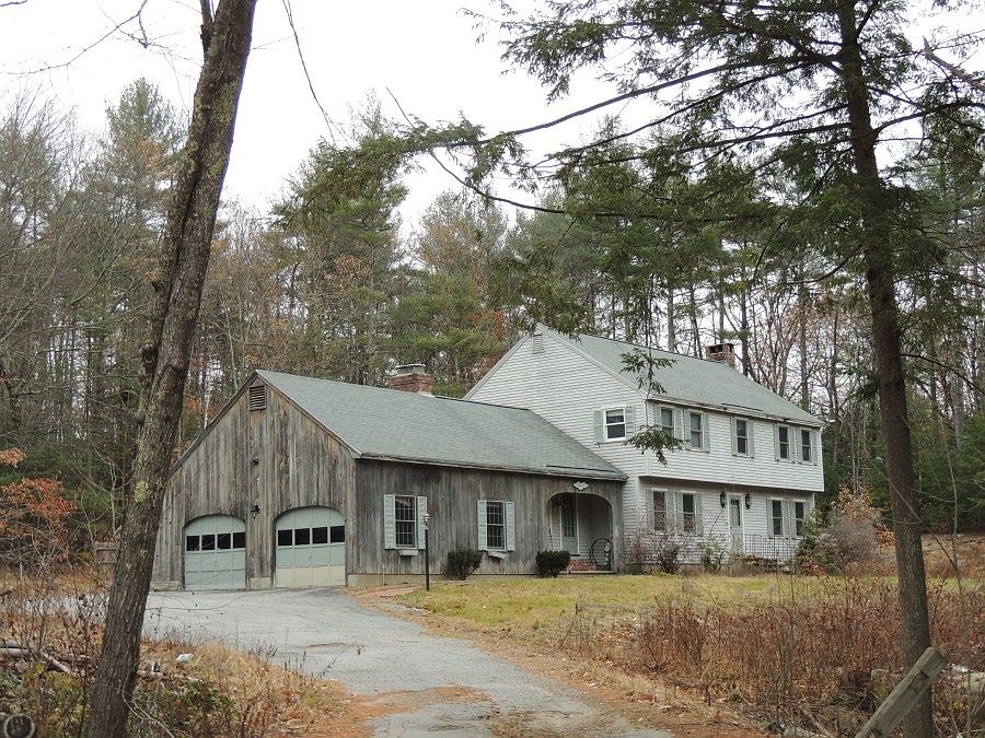 2nd image of 25 Holly Hill Dr