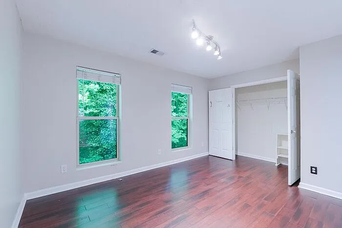 255 Winding River Dr #J — Photo 15