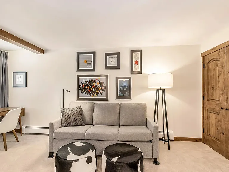 Den with dedicated office nook with mountain view
