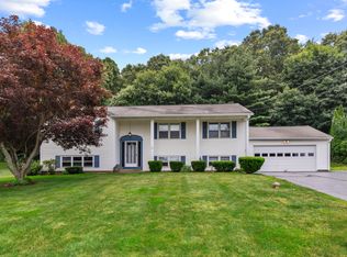 6 Summit Dr #B, Wallingford, CT 06492