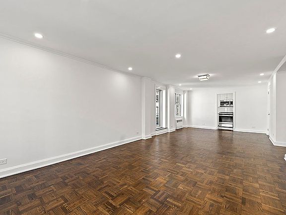 4th image of 136 E 55th St APT 12F