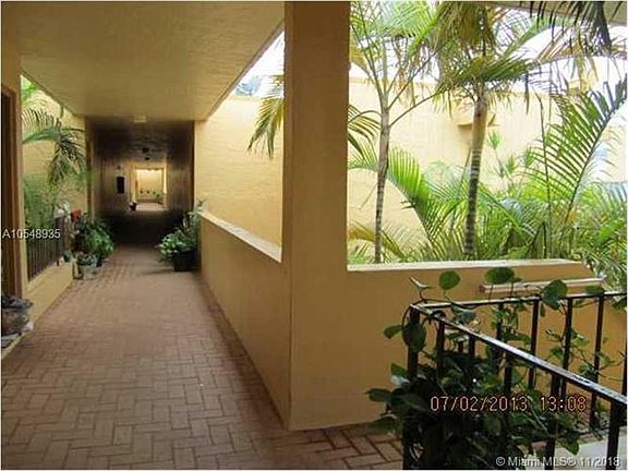 3rd image of 9310 W Flagler St APT 212A