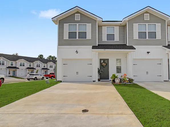 10 Beaumont Dr, Hinesville, GA