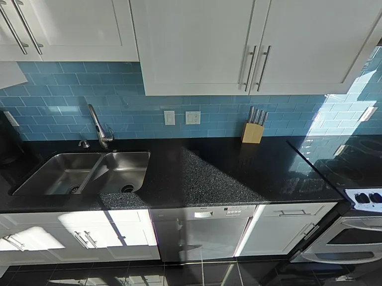 26 Cove Ave #2D — Photo 7