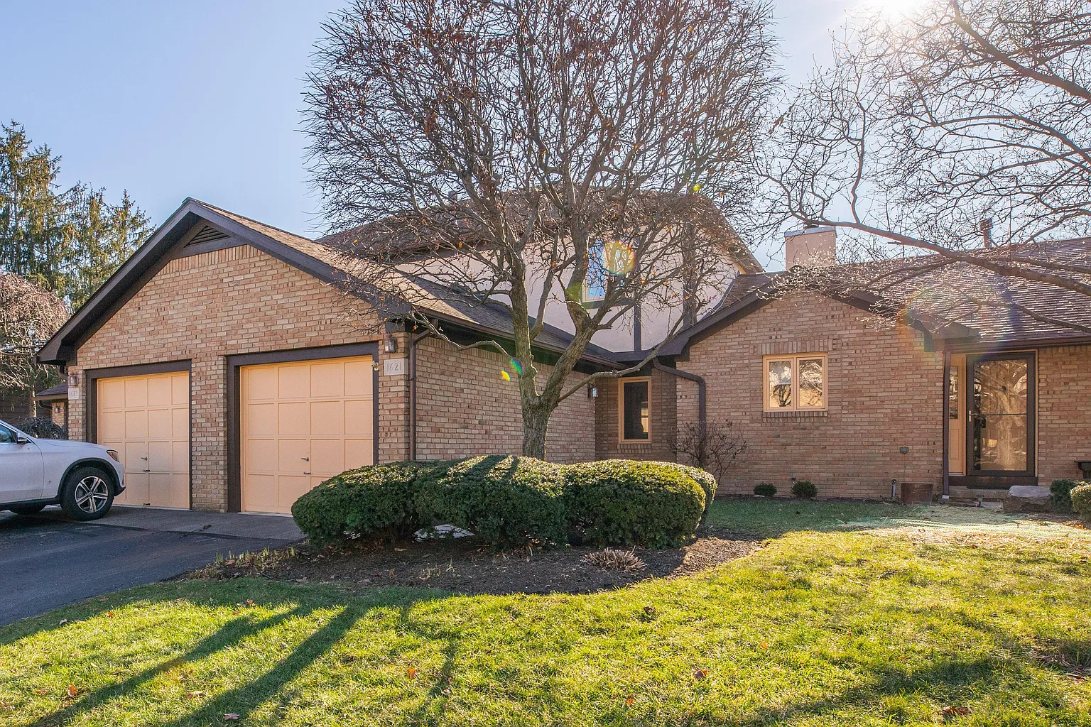 1621 Six Point Ct photo 1